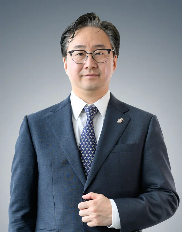 10년 새 6배 급증한 ‘플립(Flip)’···글로벌행 티켓이 ‘독’이 되지 않으려면?